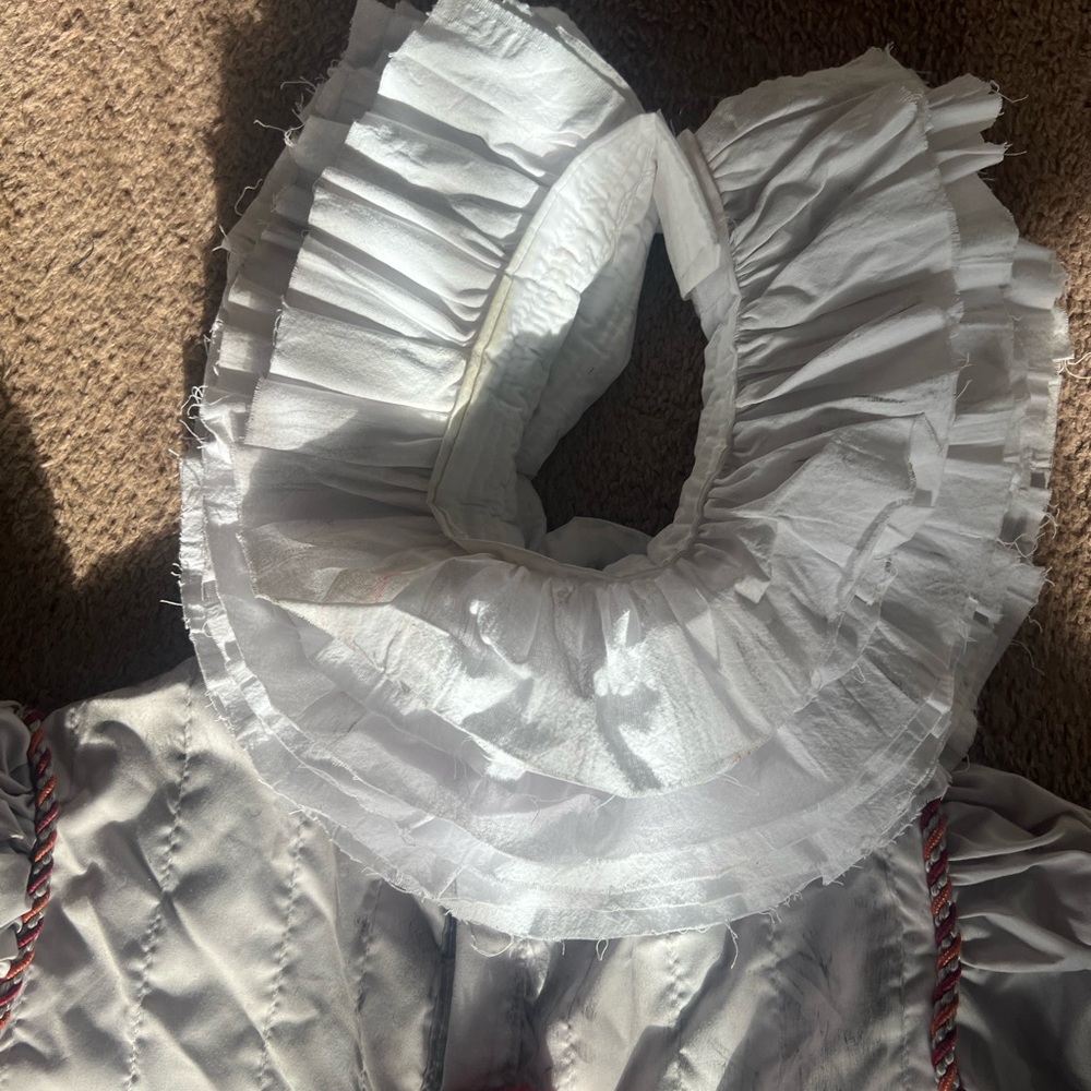 Adult Pennywise Costume in Silver and Red - Picture 2 of 16